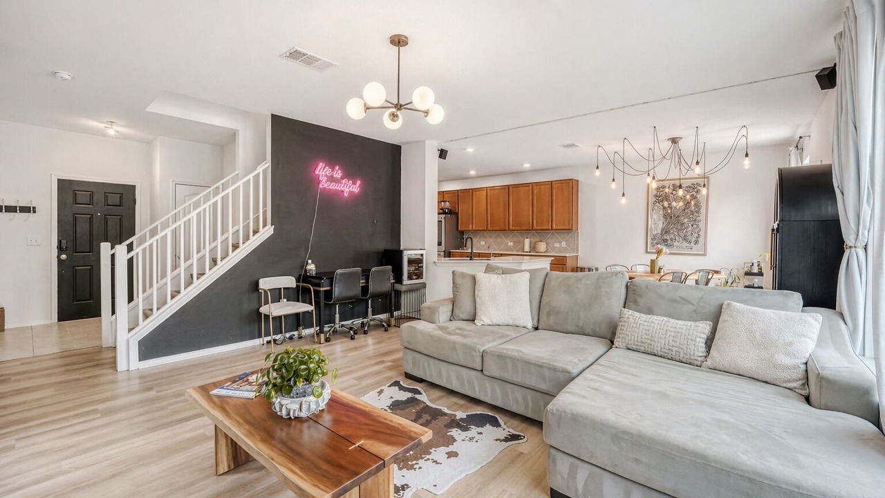 Photo of Livingroom in Del Valle