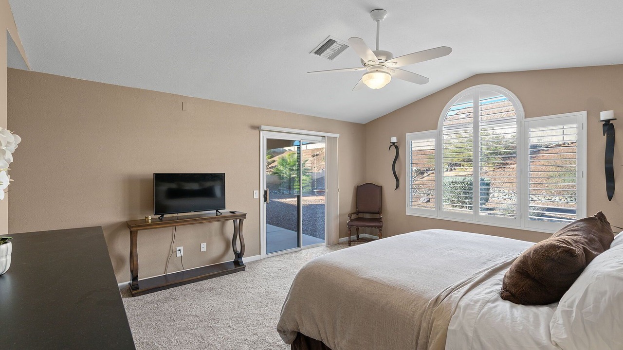 Photo of Bedroom in Saddlebrooke
