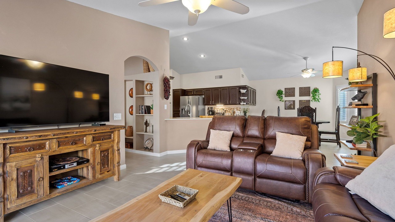 Photo of Livingroom in Saddlebrooke