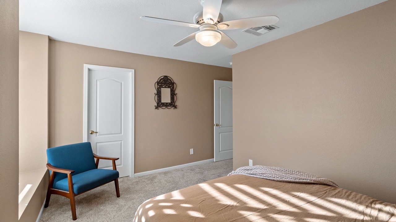 Photo of Bedroom in Saddlebrooke