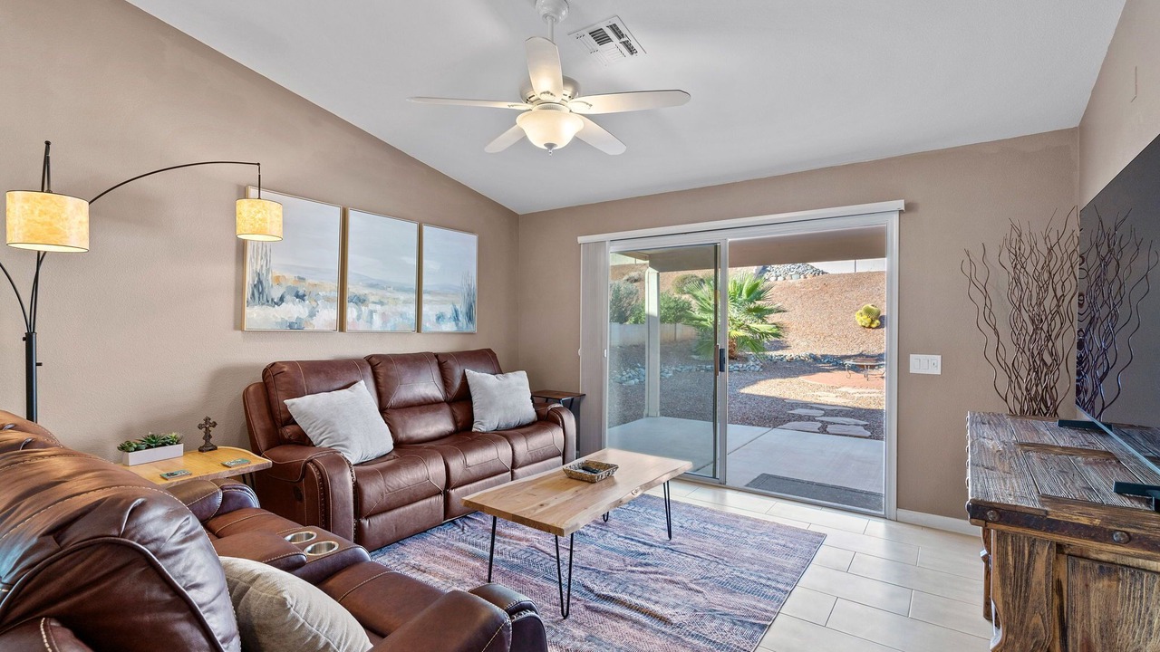 Photo of Livingroom in Saddlebrooke