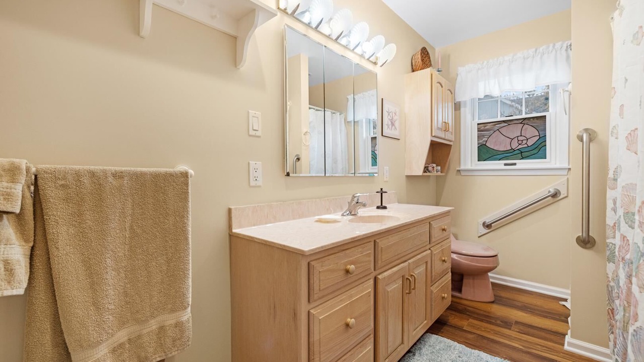 Photo of Bathroom in Cape May Point