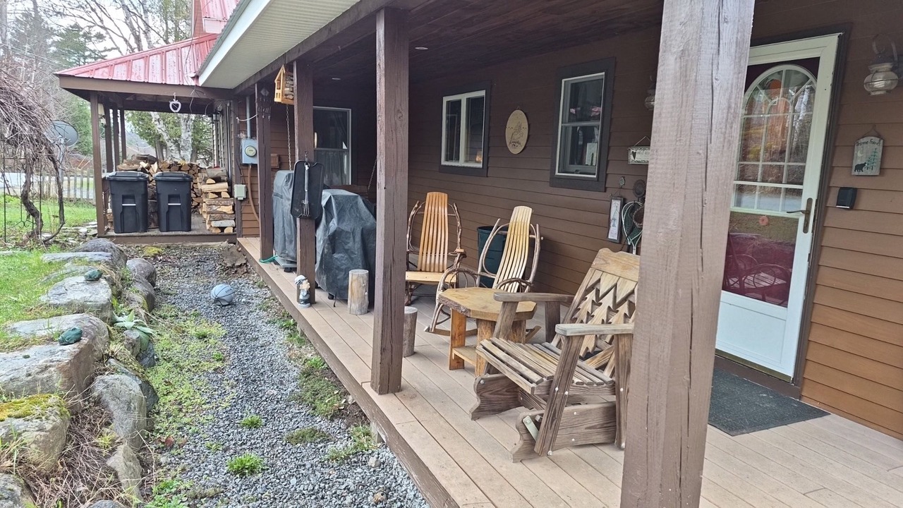 Photo of Patio Balcony in Indian Lake