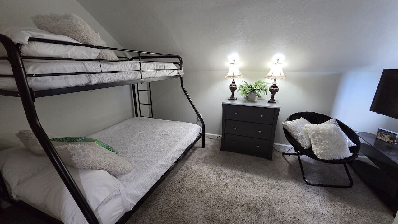 Photo of Bedroom in Tremont