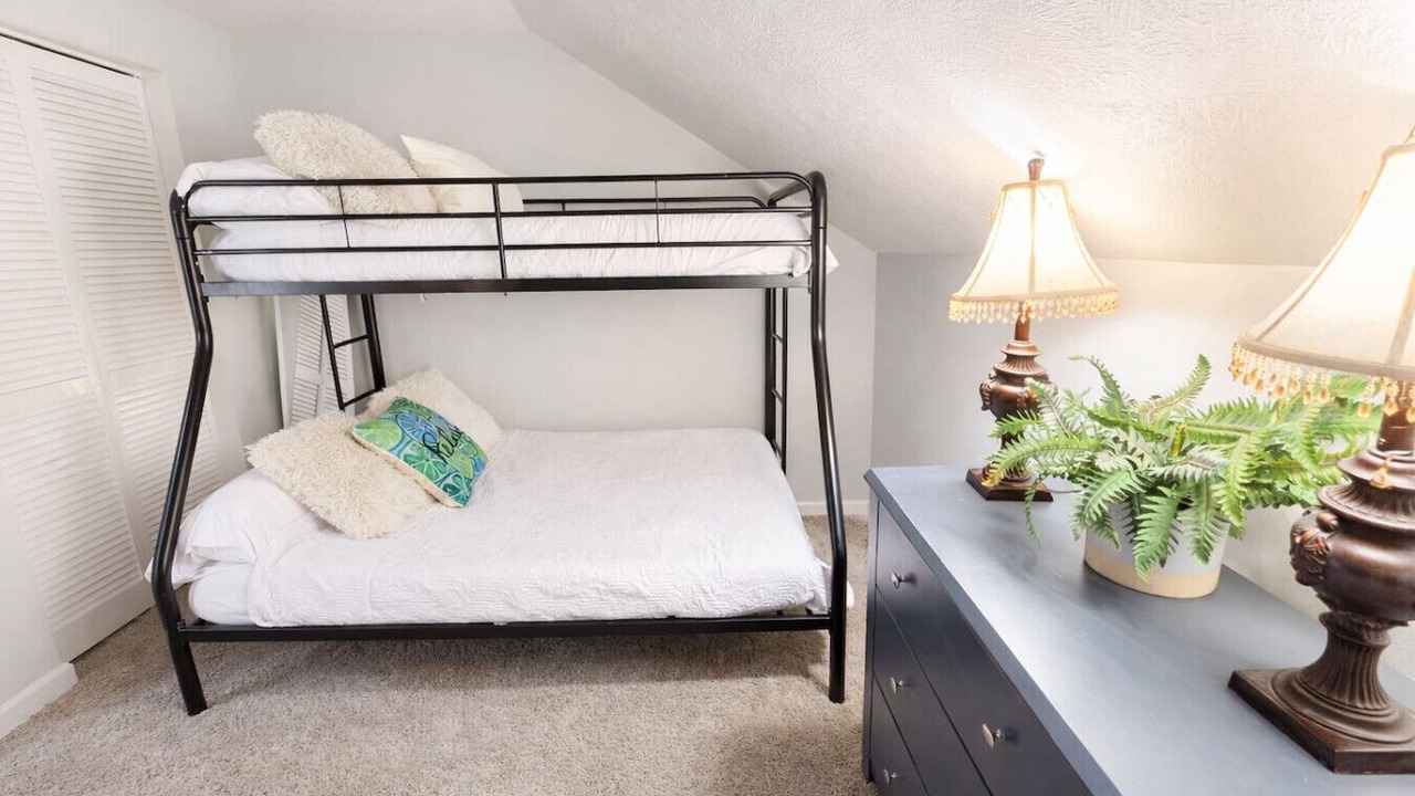 Photo of Bedroom in Tremont