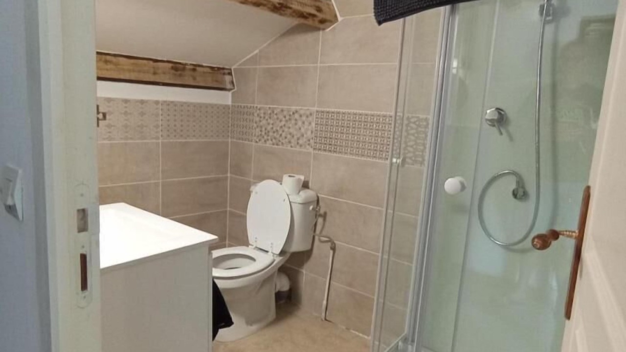 Photo of Bathroom in Saint-Etienne-Vallee-Francaise