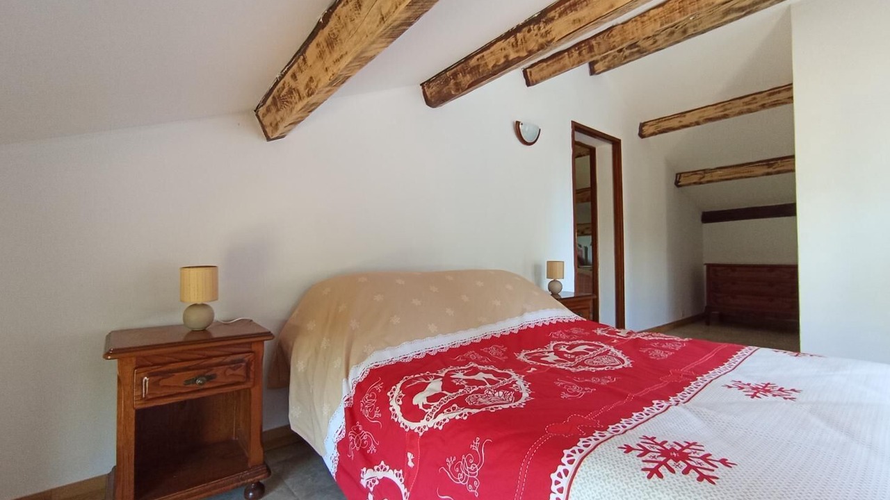 Photo of Bedroom in Saint-Etienne-Vallee-Francaise