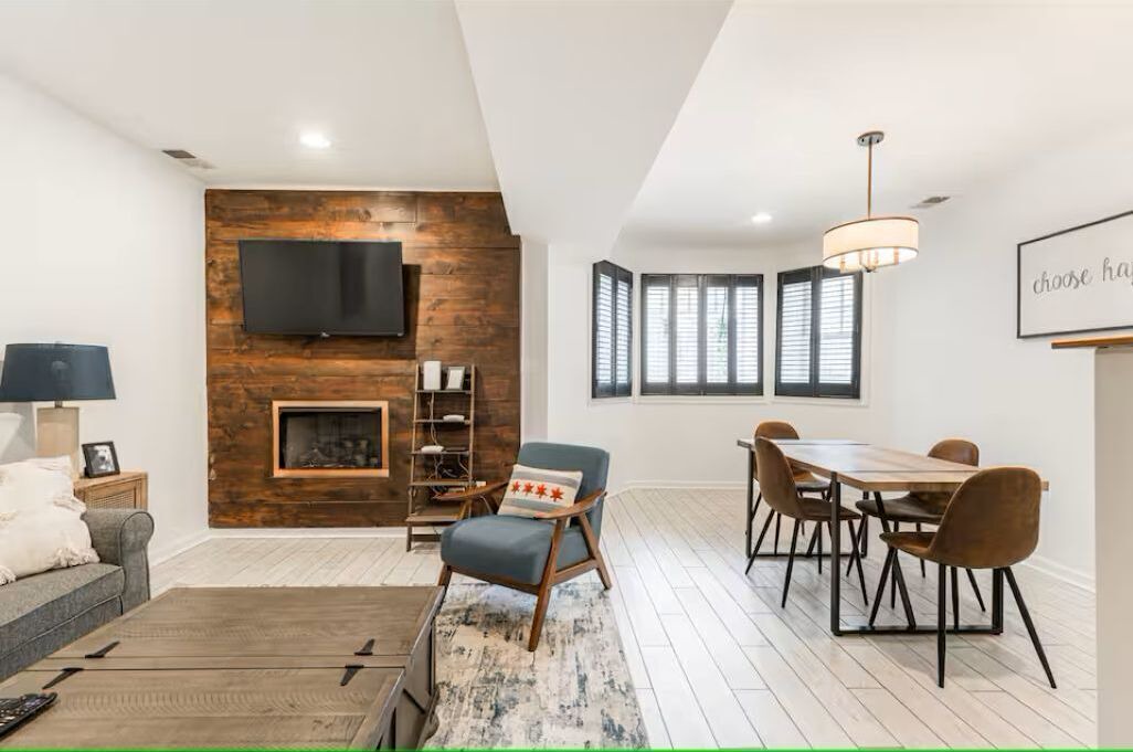 Photo of Livingroom in Boystown