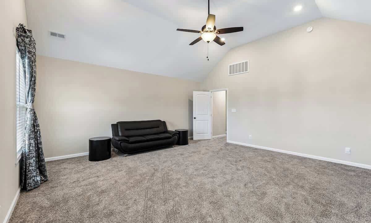 Photo of Livingroom in Clarksville