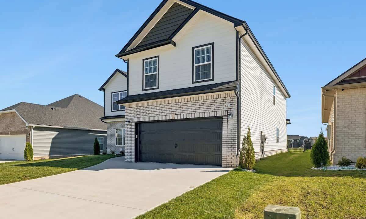 Photo of Outdoor in Clarksville