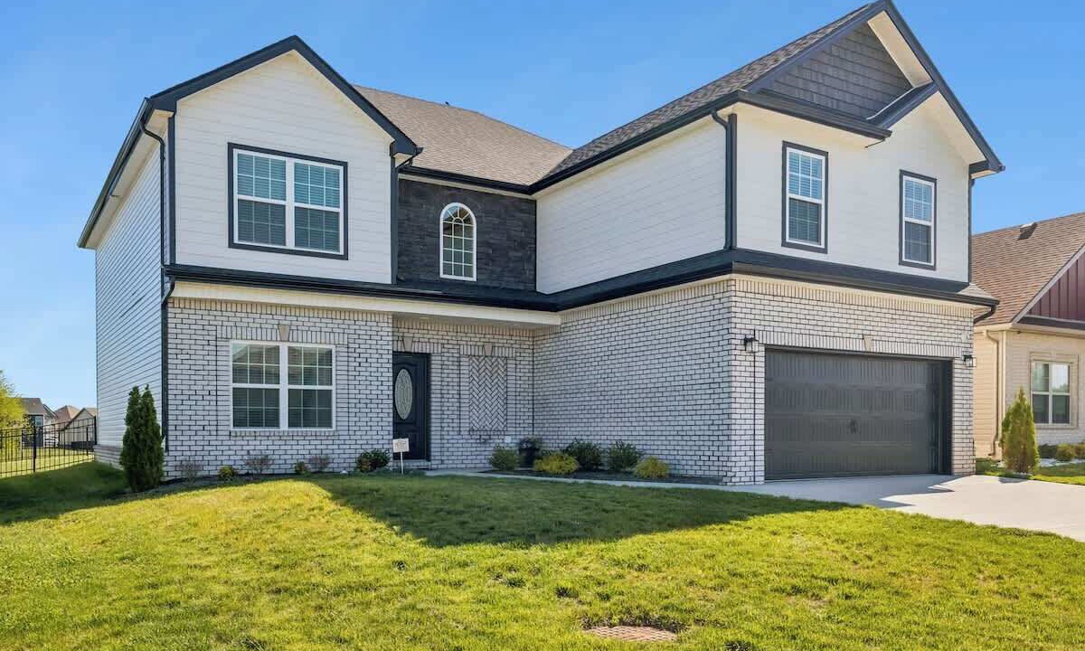 Photo of Outdoor in Clarksville