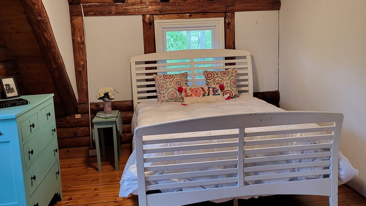 Photo of Bedroom in Lakeview