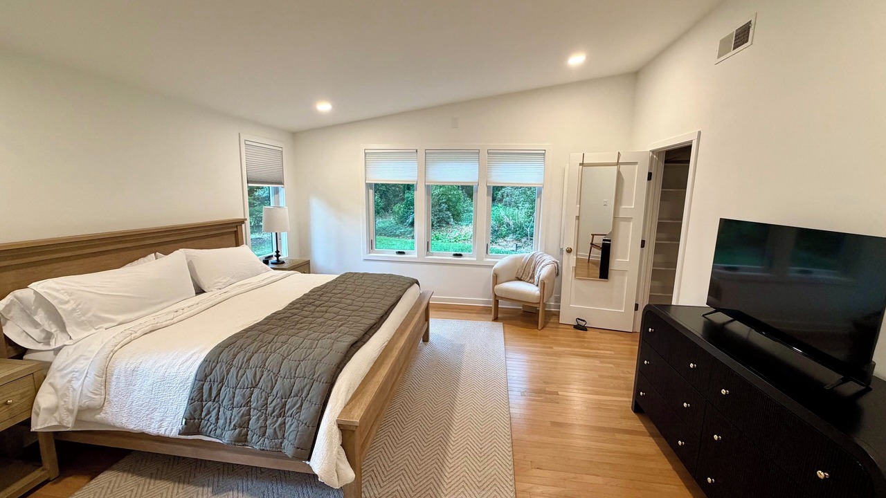 Photo of Bedroom in Chapel Hill