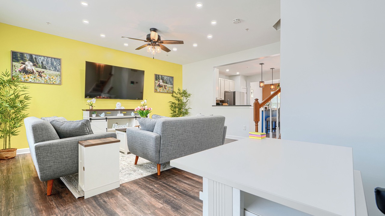 Photo of Livingroom in Glen Burnie