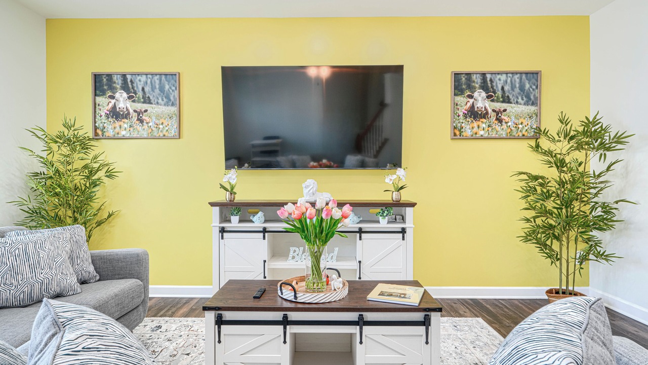 Photo of Livingroom in Glen Burnie