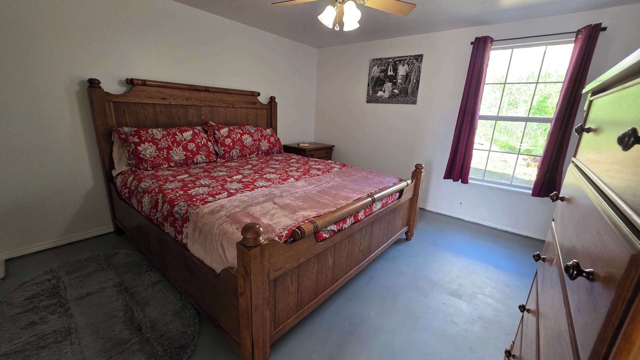 Photo of Bedroom in Medicine Park