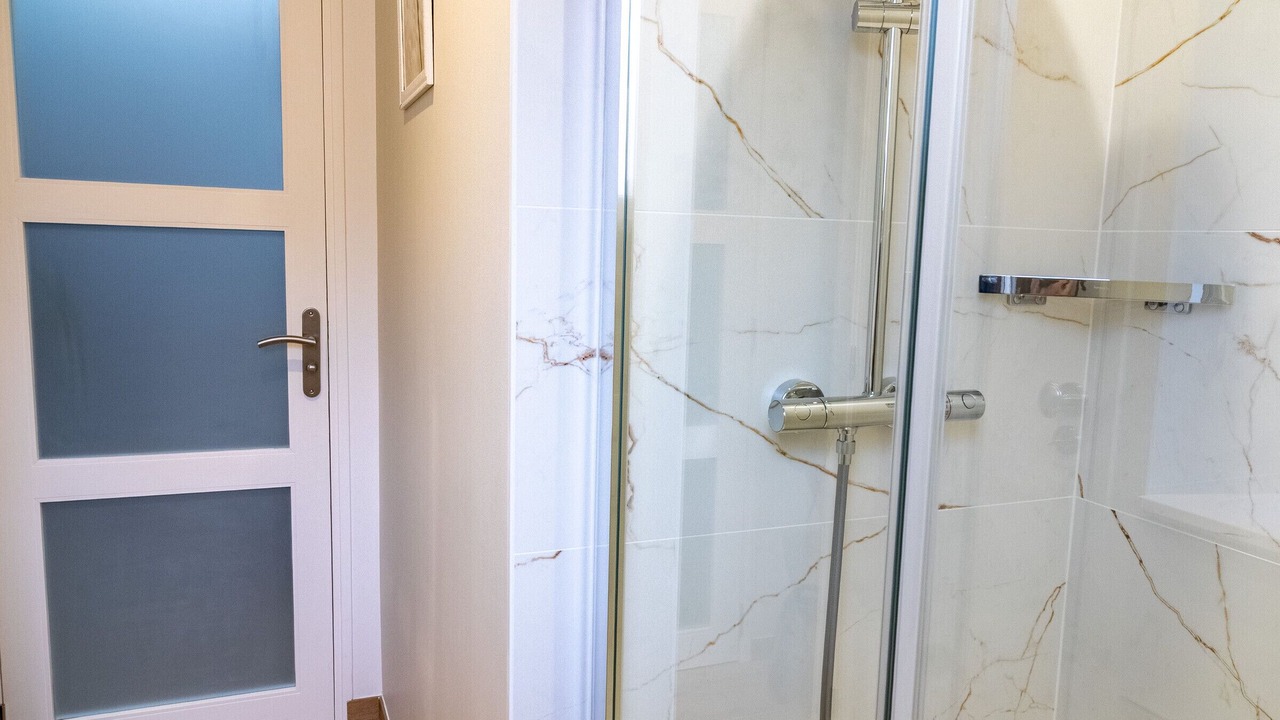 Photo of Bathroom in Cholet