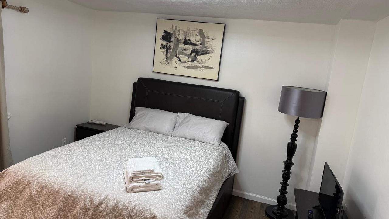 Photo of Bedroom in South Oakland