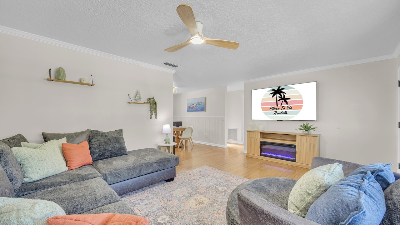 Photo of Livingroom in Dolphin's Cove