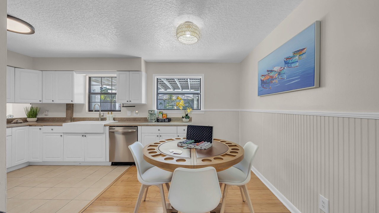 Photo of Kitchen in Dolphin's Cove