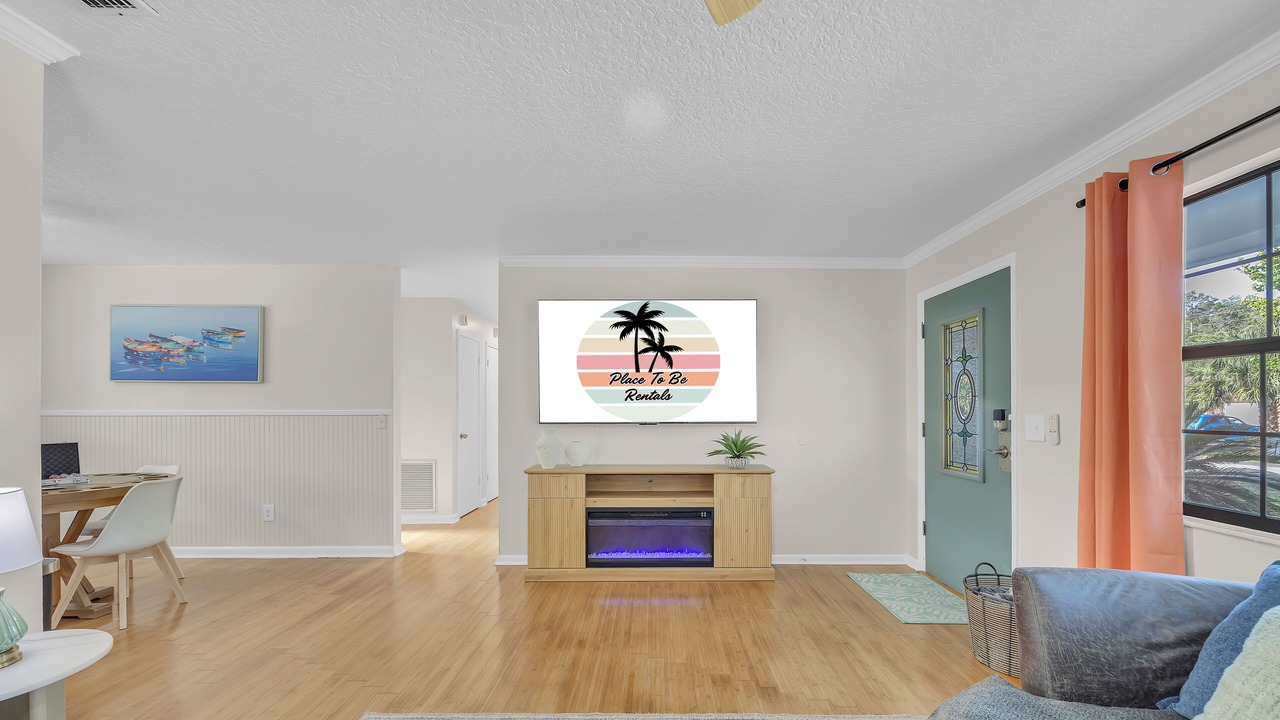 Photo of Livingroom in Dolphin's Cove