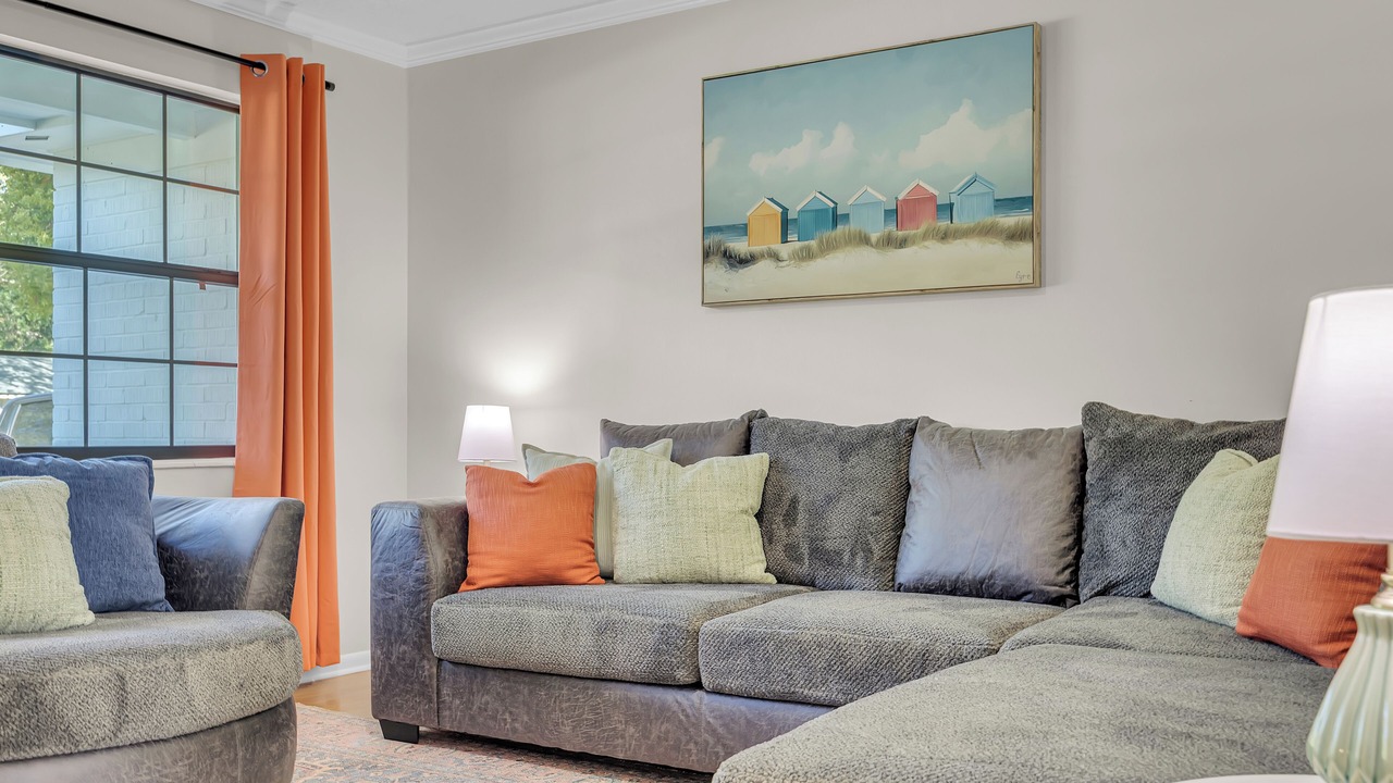 Photo of Livingroom in Dolphin's Cove