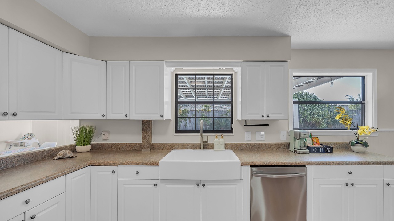 Photo of Kitchen in Dolphin's Cove
