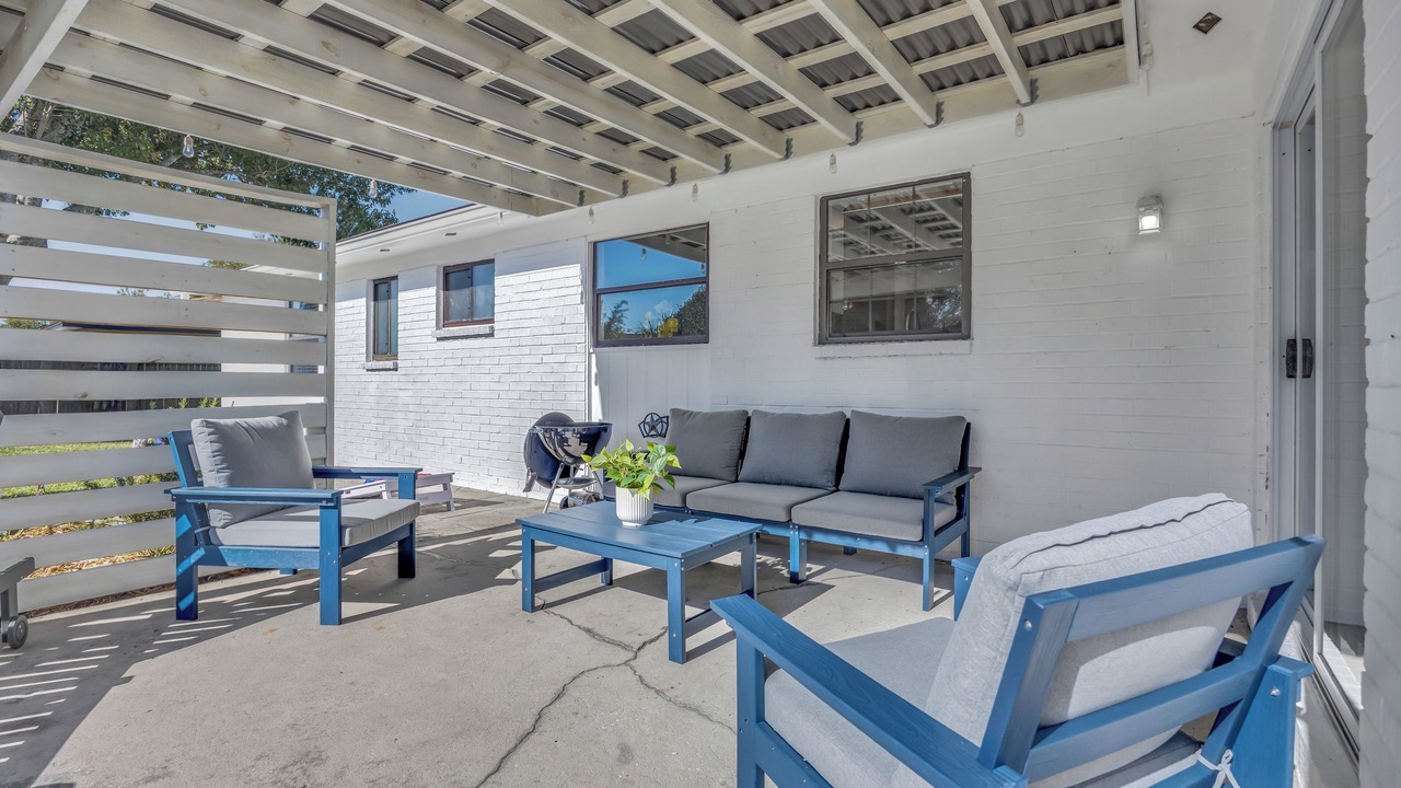 Photo of Patio Balcony in Dolphin's Cove