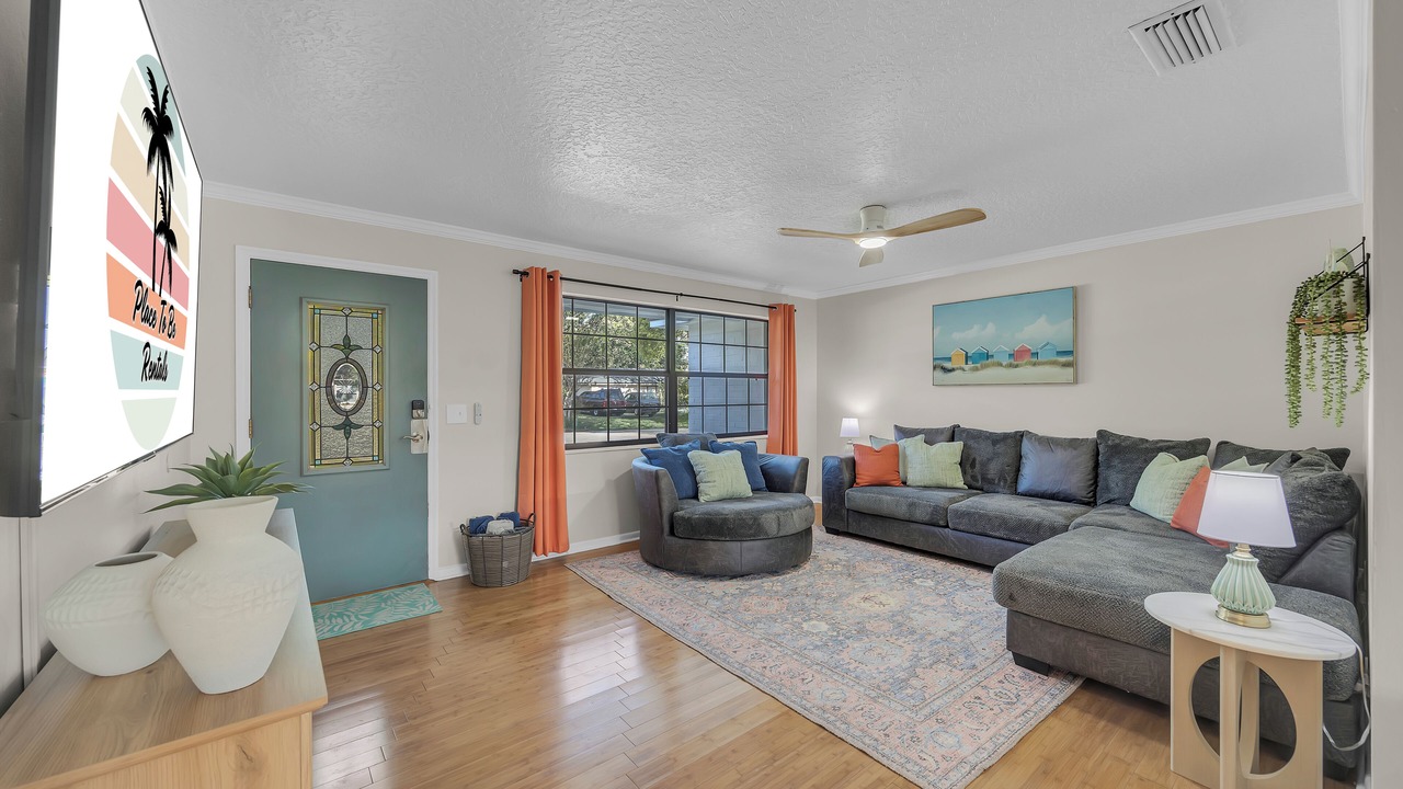 Photo of Livingroom in Dolphin's Cove