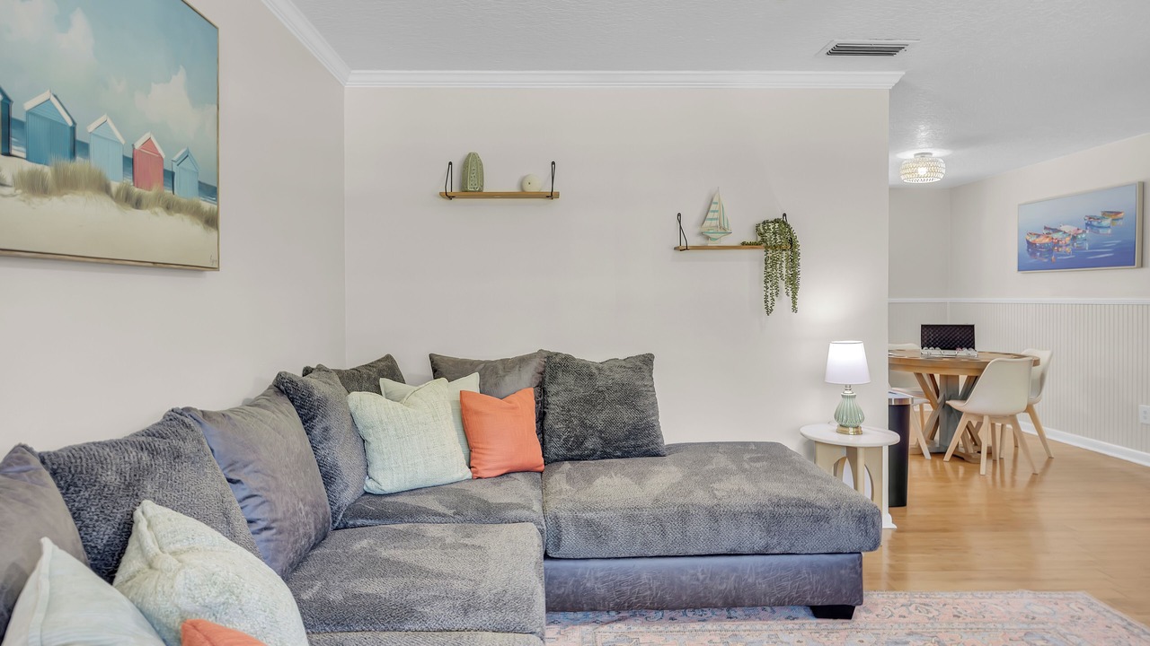 Photo of Livingroom in Dolphin's Cove