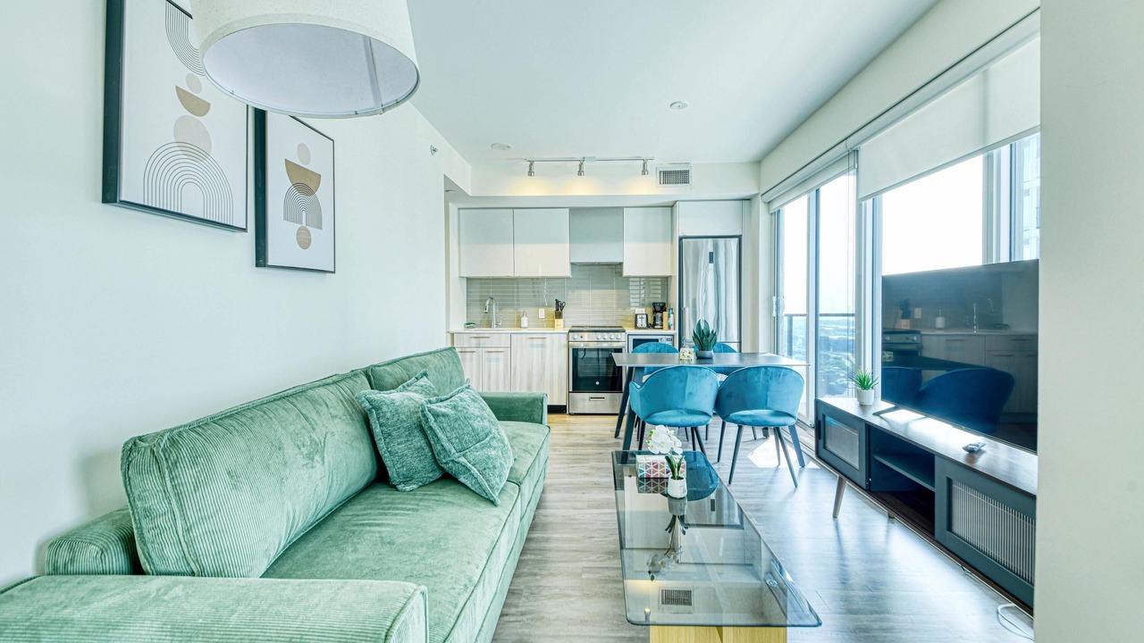 Photo of Livingroom in Church and Wellesley