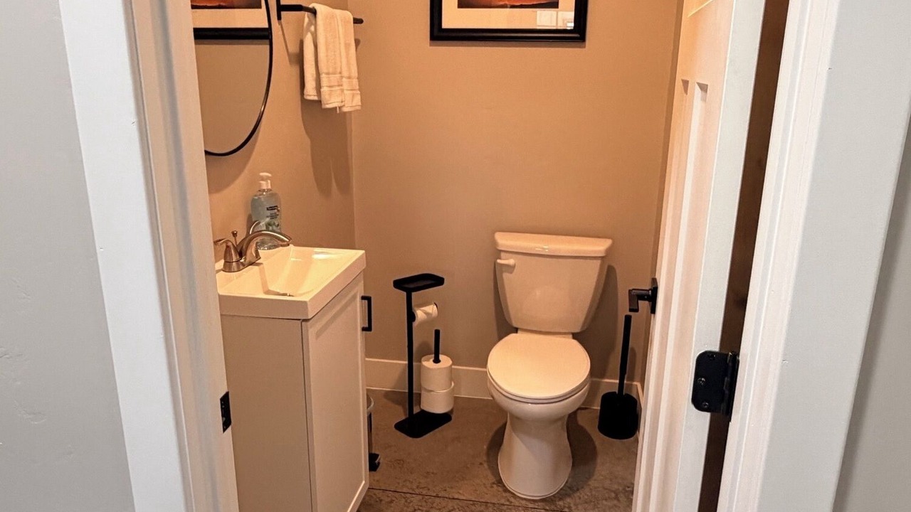 Photo of Bathroom in Delta