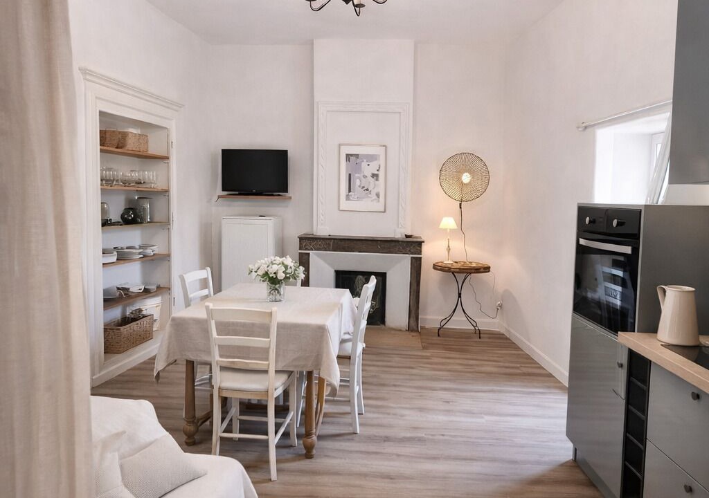 Photo of Livingroom in Saint-Montan