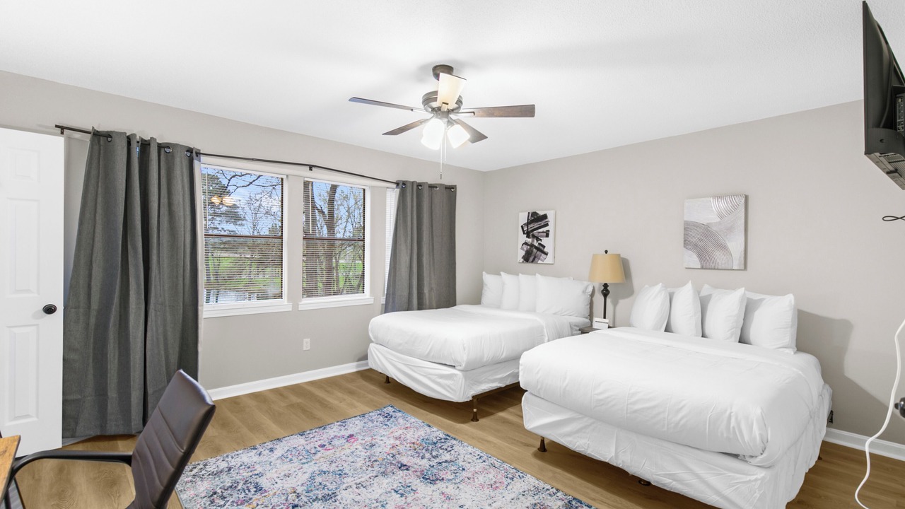 Photo of Bedroom in Crestline Heights