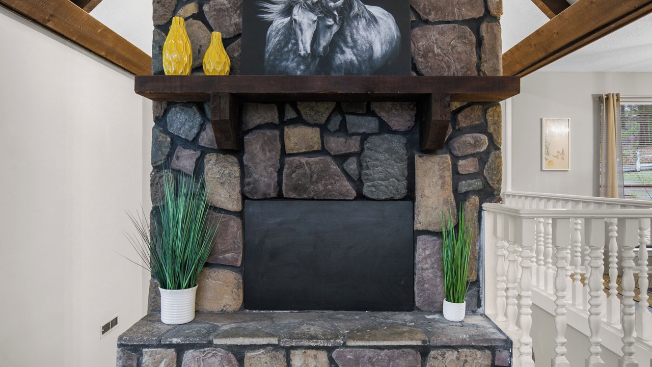 Photo of Livingroom in Crestline Heights