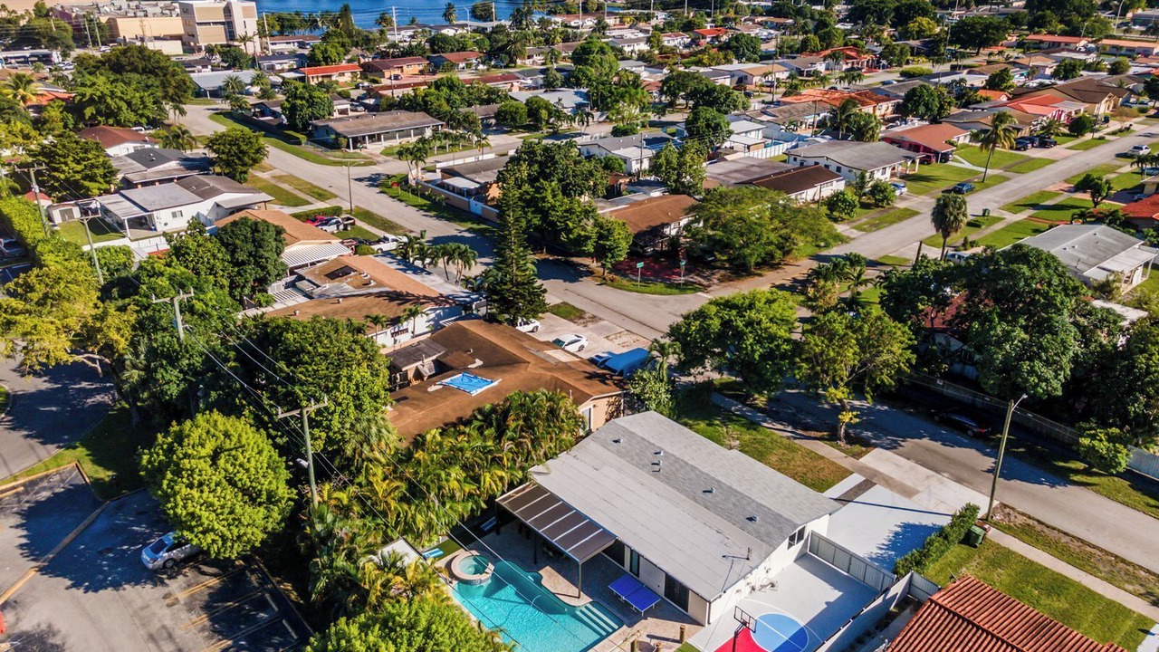 Photo of Outdoor in Hialeah