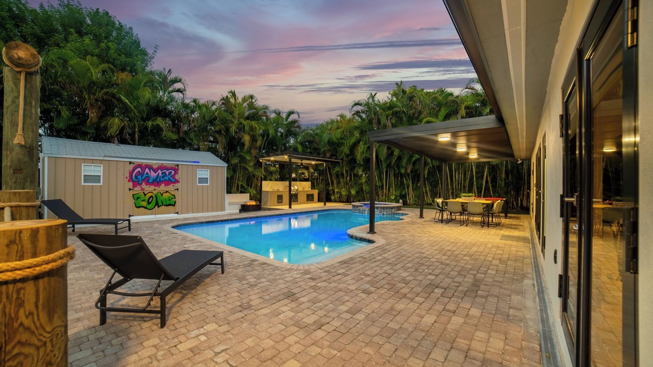 Photo of Outdoor in Hialeah