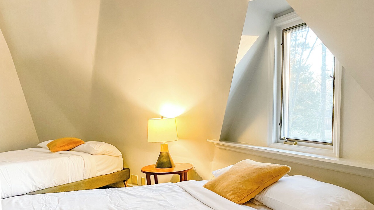 Photo of Bedroom in Normal
