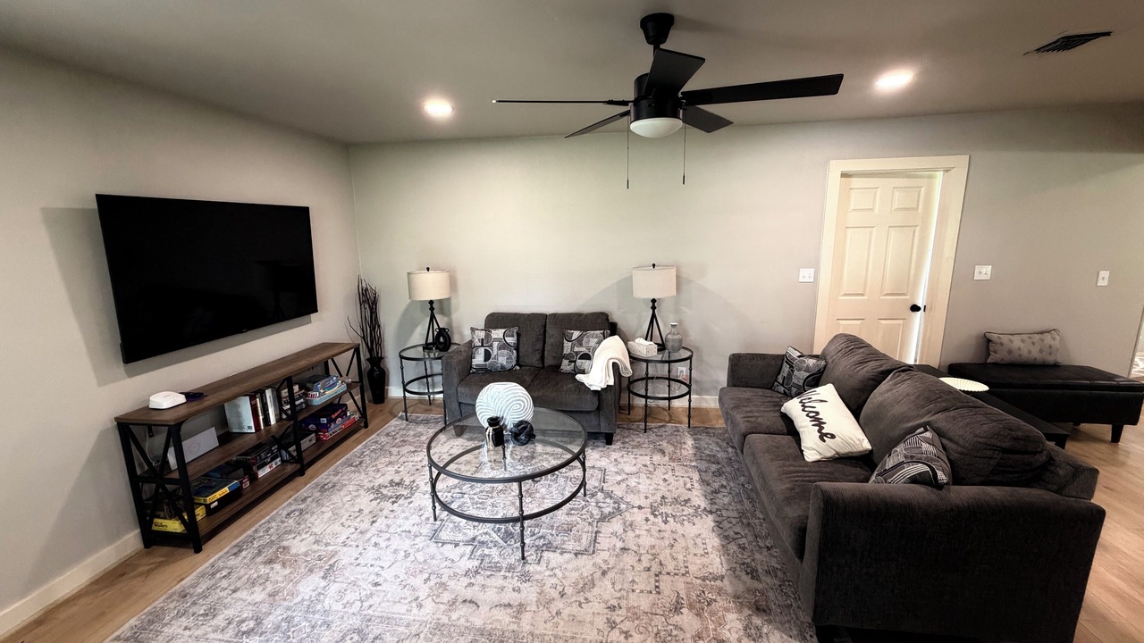 Photo of Livingroom in Bellville