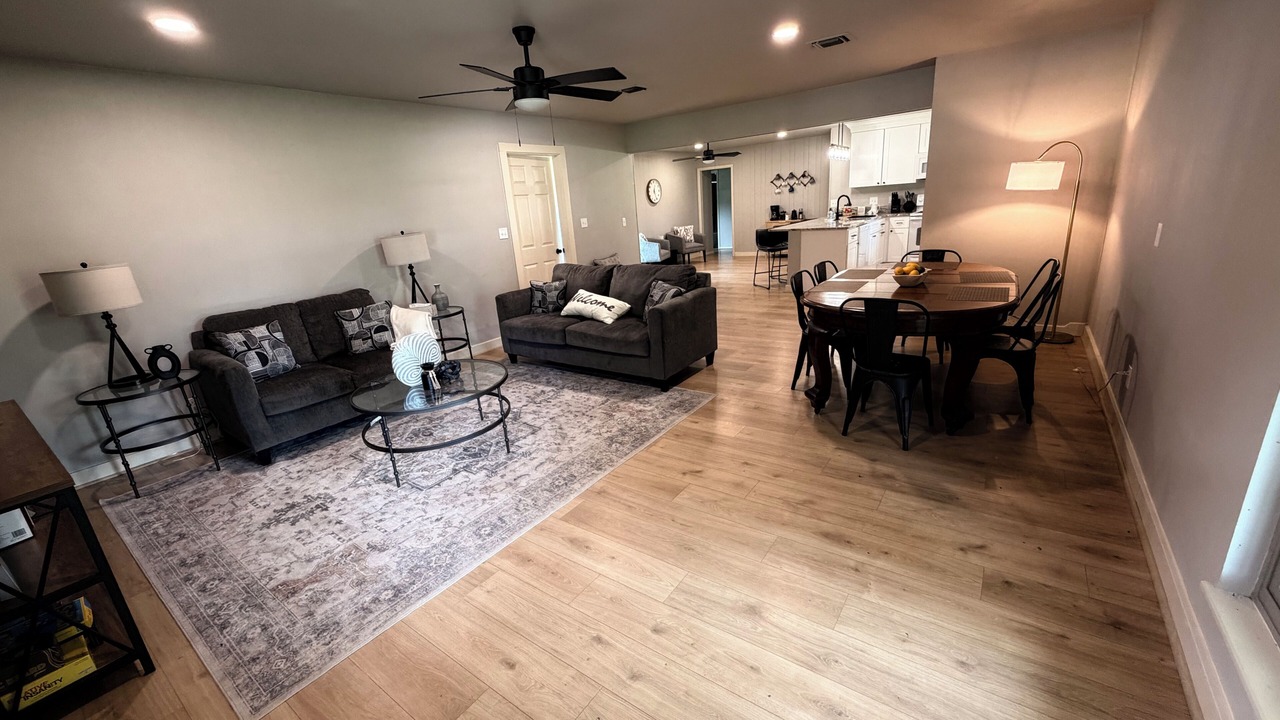 Photo of Livingroom in Bellville