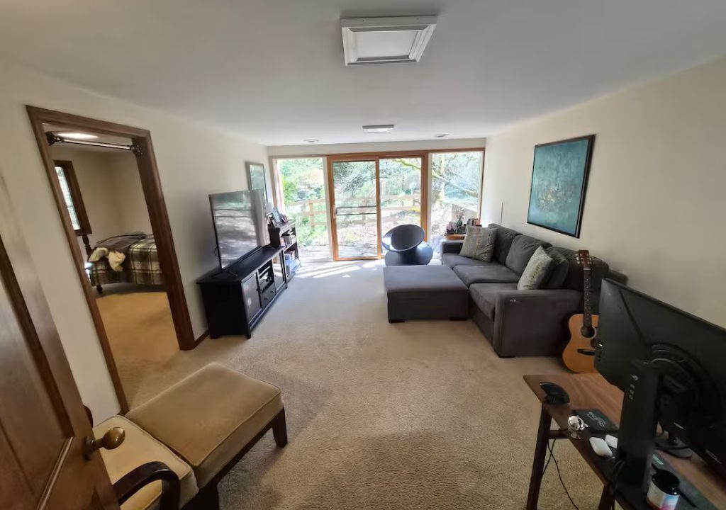 Photo of Livingroom in Bridle Trails