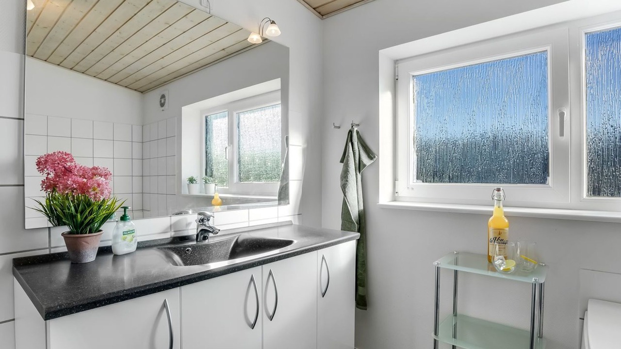 Photo of Bathroom in Lokken