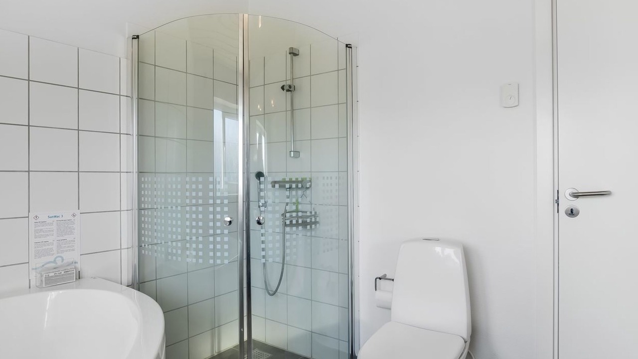 Photo of Bathroom in Lokken