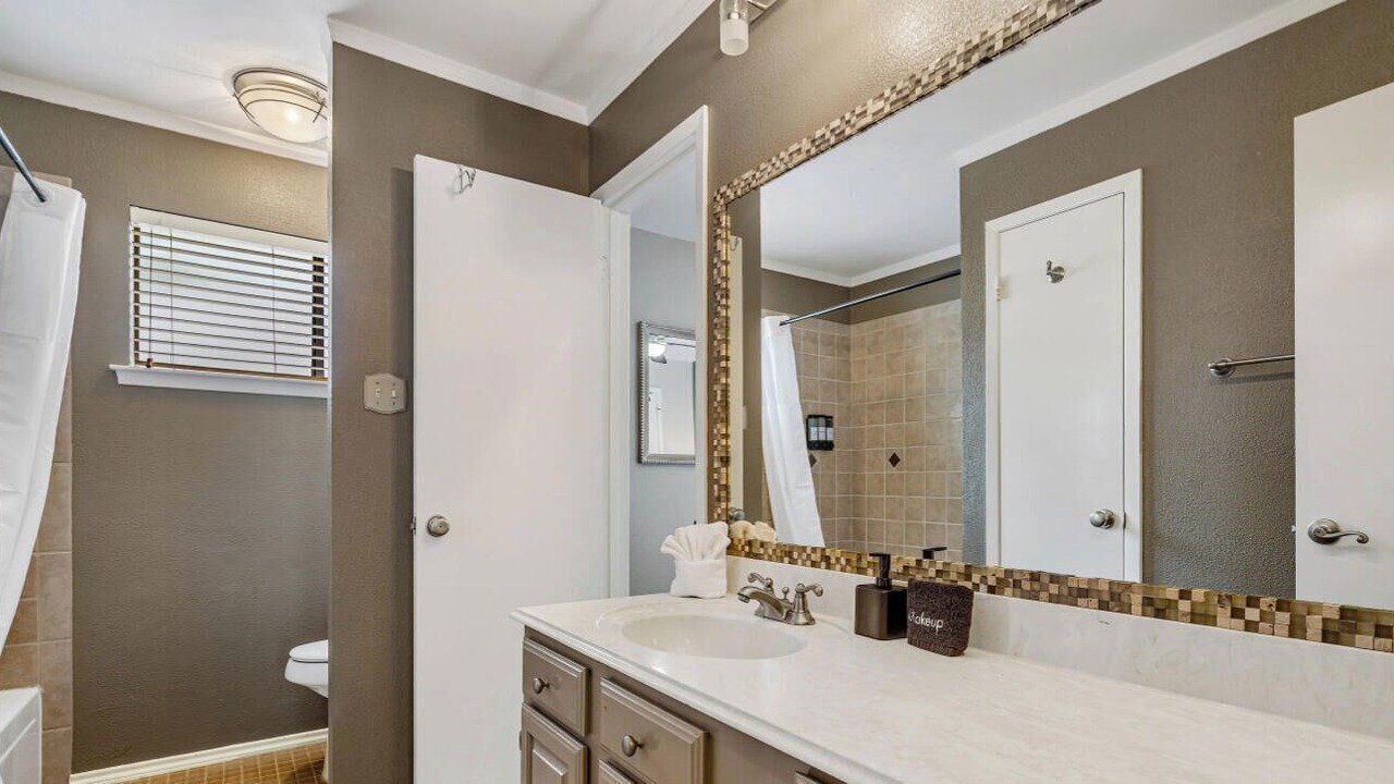 Photo of Bathroom in Wells Branch