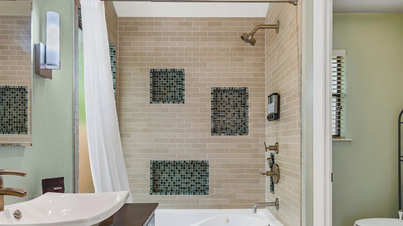 Photo of Bathroom in Wells Branch