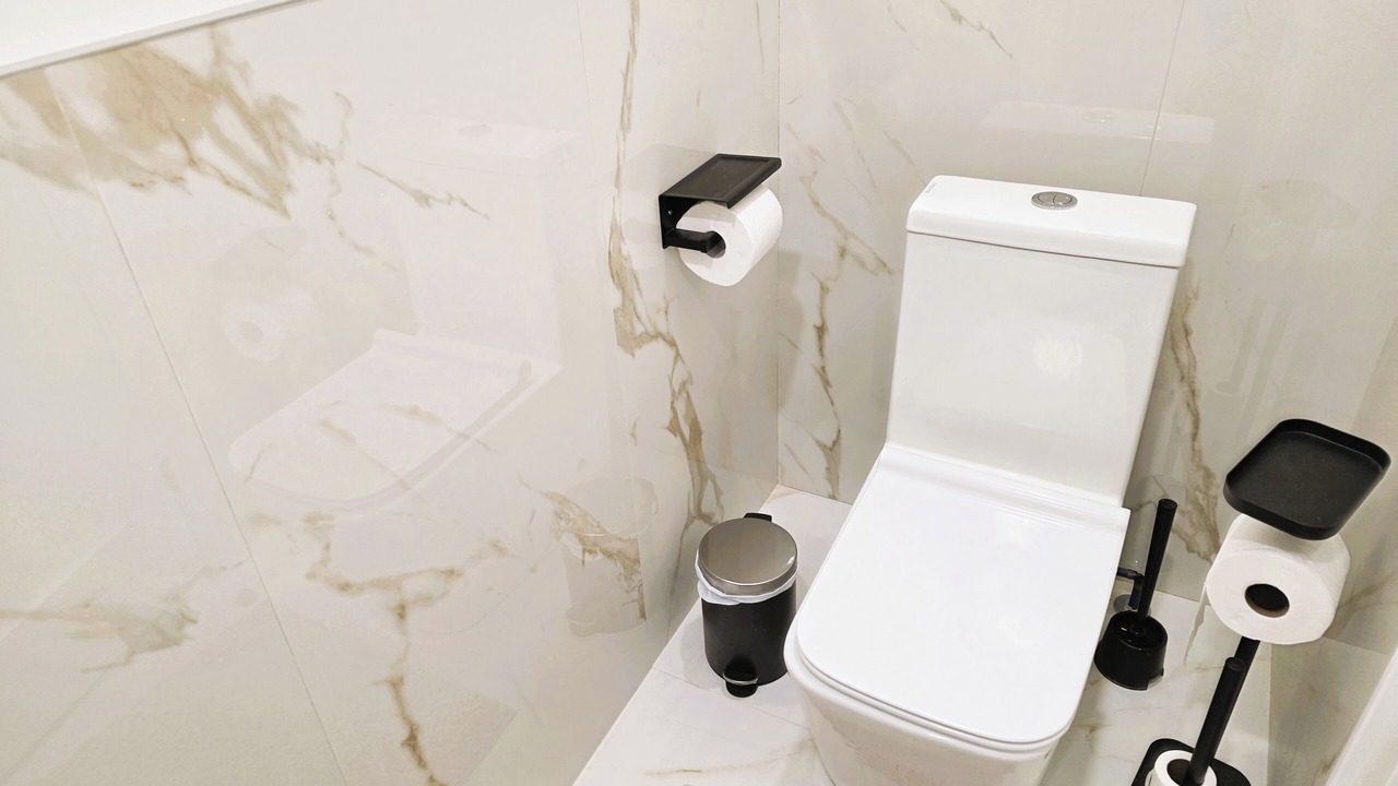 Photo of Bathroom in Woodbine Gardens