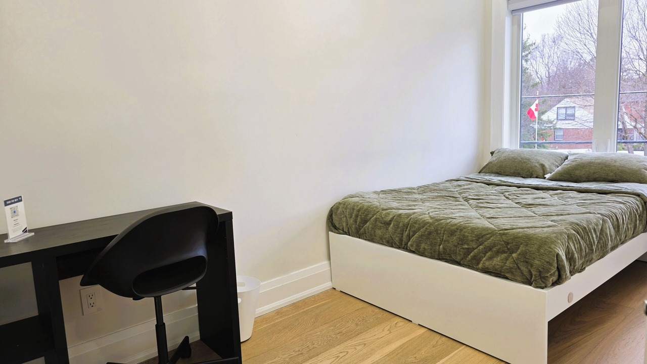 Photo of Bedroom in Woodbine Gardens
