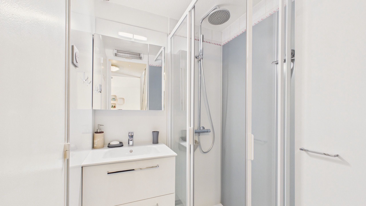 Photo of Bathroom in Saint-Vincent-sur-Jard