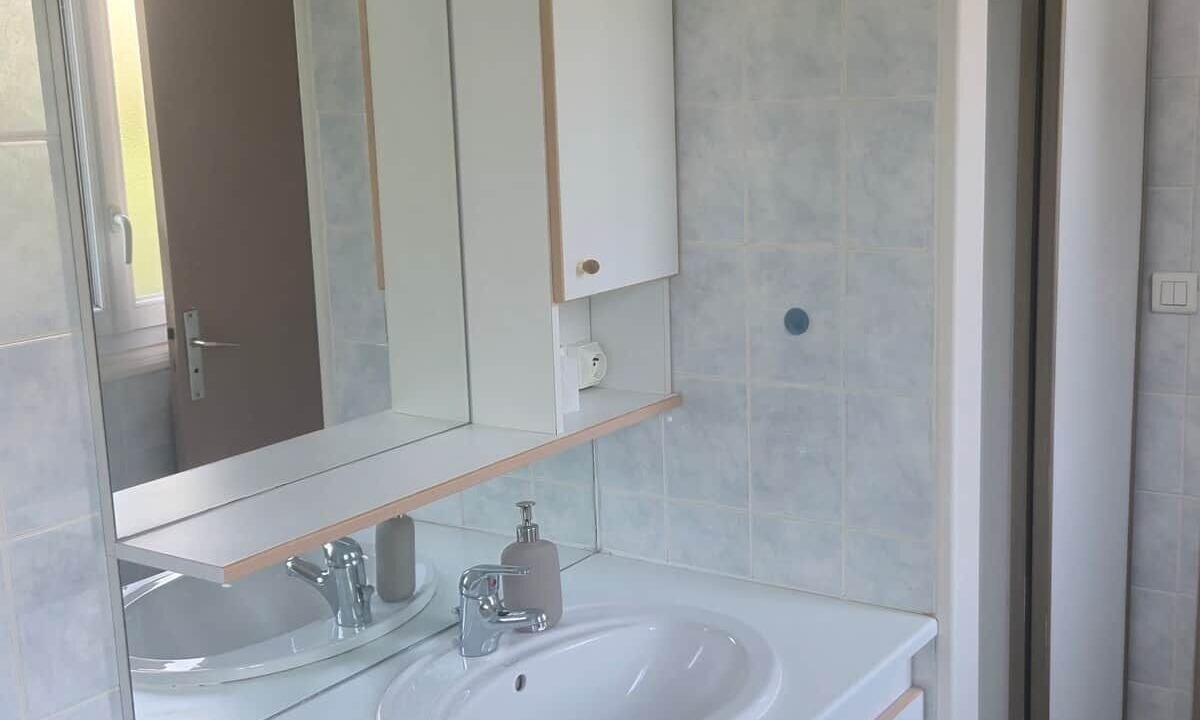 Photo of Bathroom in Mauriac