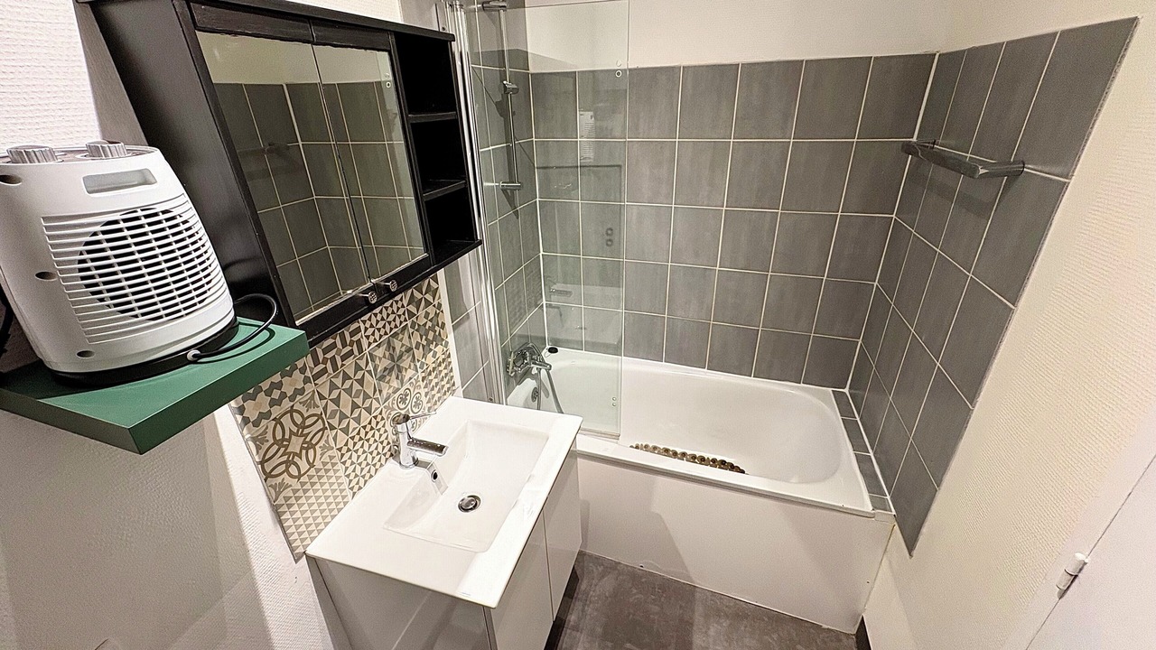 Photo of Bathroom in Coulmiers-Jardin des Plantes